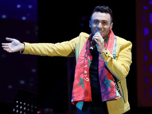 زكرياء الغافولي يحتفل بمرور 15 عامًا على مسيرته الفنية في حفل كبير بالدار البيضاء زكرياء الغافولي يحتفل بمرور 15 عامًا على مسيرته الفنية في حفل كبير بالدار البيضاء