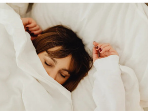 فوائد النوم العميق للصحة الجسدية والنفسية: ضرورة لا غنى عنها فوائد النوم العميق للصحة الجسدية والنفسية: ضرورة لا غنى عنها