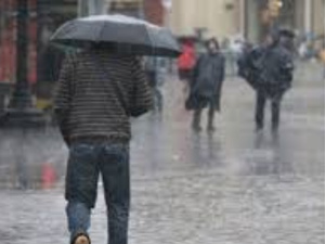 توقعات الطقس ليوم الإثنين: أجواء باردة وأمطار متفرقة بالمملكة توقعات الطقس ليوم الإثنين: أجواء باردة وأمطار متفرقة بالمملكة