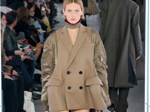 أبرز 3 ألوان ترابية عليكِ اعتمادها في إطلالات شتاء 2025 أبرز 3 ألوان ترابية عليكِ اعتمادها في إطلالات شتاء 2025