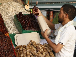 أسواق التمور بالمغرب.. إقبال كثيف وتفاوت في الأسعار مع قرب رمضان