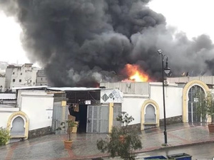 مطالب متزايدة بالتعويض.. من يتحمل مسؤولية حريق سوق بني مكادة؟ مطالب متزايدة بالتعويض.. من يتحمل مسؤولية حريق سوق بني مكادة؟