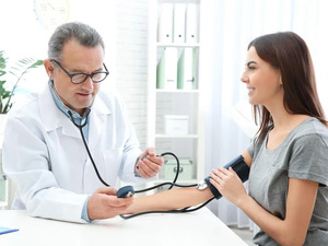 أطعمة ترفع ضغط الدم.. تجنبيها على الإفطار أطعمة ترفع ضغط الدم.. تجنبيها على الإفطار