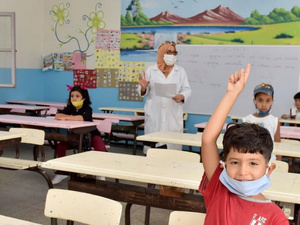 73% من المغاربة يفضلون العربية الفصحى في التدريس مقابل 22% للإنجليزية و36% للفرنسية 73% من المغاربة يفضلون العربية الفصحى في التدريس مقابل 22% للإنجليزية و36% للفرنسية