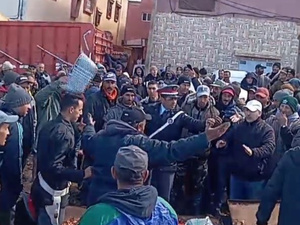 موجة احتجاجات في سوق "رباط الخير" بصفرو بسبب غلاء الأسعار موجة احتجاجات في سوق "رباط الخير" بصفرو بسبب غلاء الأسعار