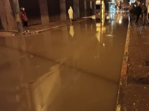 الأمطار الغزيرة تكشف ضعف البنية التحتية في مقاطعات الدار البيضاء وتفاقم معاناة المواطنين الأمطار الغزيرة تكشف ضعف البنية التحتية في مقاطعات الدار البيضاء وتفاقم معاناة المواطنين