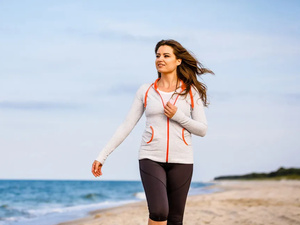 فوائد المشي قبل الإفطار: نشاط بسيط بفوائد لا تُقدّر بثمن فوائد المشي قبل الإفطار: نشاط بسيط بفوائد لا تُقدّر بثمن