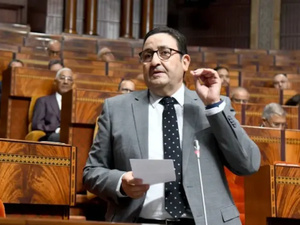 قيوح : التطبيقات الذكية لنقل الأشخاص تخالف القوانين المغربية الحالية قيوح : التطبيقات الذكية لنقل الأشخاص تخالف القوانين المغربية الحالية