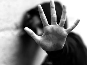 قضية اغتصاب قاصرات ب"كيكو" تصل إلى البرلمان: مطالب بتنسيق الجهود لدعم الضحايا نفسيًا وقانونيًا قضية اغتصاب قاصرات ب"كيكو" تصل إلى البرلمان: مطالب بتنسيق الجهود لدعم الضحايا نفسيًا وقانونيًا