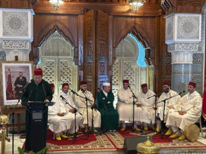 المغرب يعزز دبلوماسيته الموازية في حفل إفطار رسمي مع دبلوماسيين وفنانين المغرب يعزز دبلوماسيته الموازية في حفل إفطار رسمي مع دبلوماسيين وفنانين