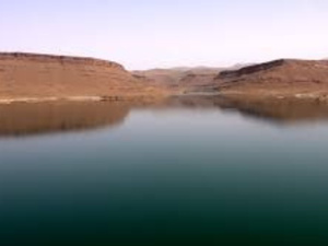 أم الربيع يتنفس من جديد.. تساقطات مارس تنعش المخزون المائي بعد 6 سنوات من الجفاف أم الربيع يتنفس من جديد.. تساقطات مارس تنعش المخزون المائي بعد 6 سنوات من الجفاف