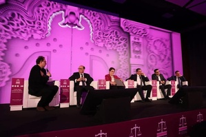 نزار بركة يترأس ندوة حول اقتصاد الصحة والاستدامة بالدار البيضاء نزار بركة يترأس ندوة حول اقتصاد الصحة والاستدامة بالدار البيضاء