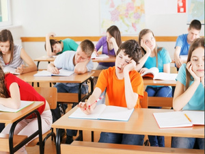 الضغط النفسي للتلاميذ: محفز أم عبء؟ الضغط النفسي للتلاميذ: محفز أم عبء؟