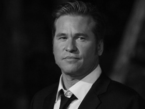 فال كيلمر بطل فيلم باتمان يترجل عن صهوة الحياة فال كيلمر بطل فيلم باتمان يترجل عن صهوة الحياة