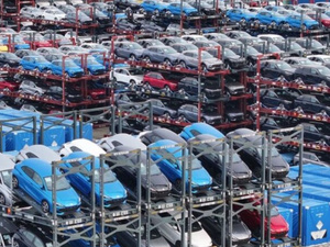 ازدهار تجارة السيارات عبر ميناء فيغو الإسباني نتيجة الشراكة مع المغرب ازدهار تجارة السيارات عبر ميناء فيغو الإسباني نتيجة الشراكة مع المغرب