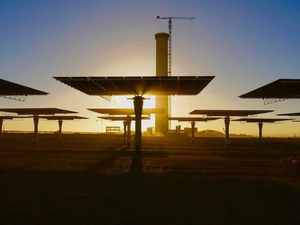 المغرب يعزز استراتيجيته في الطاقة الشمسية عبر برنامج "نور أطلس" المغرب يعزز استراتيجيته في الطاقة الشمسية عبر برنامج "نور أطلس"