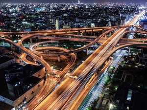 حين تتعطل التكنولوجيا... يتقدم الضمير! درس ياباني على طريق سريع حين تتعطل التكنولوجيا... يتقدم الضمير! درس ياباني على طريق سريع