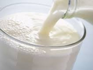 دراسات حديثة تكشف فوائد الحليب الخالي من الدسم لمرضى الصداع النصفي دراسات حديثة تكشف فوائد الحليب الخالي من الدسم لمرضى الصداع النصفي