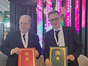 البريد بنك و"زلاغ هولدينغ": شراكة استراتيجية لتعزيز الإدماج المالي للفلاحين ومربي المواشي البريد بنك و"زلاغ هولدينغ": شراكة استراتيجية لتعزيز الإدماج المالي للفلاحين ومربي المواشي