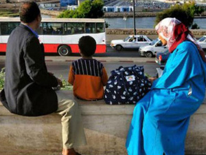 الأسرة المغربية على ضوء الإحصاء العام :  تحولات ديمغرافية وأسئلة اجتماعية معلقة الأسرة المغربية على ضوء الإحصاء العام :  تحولات ديمغرافية وأسئلة اجتماعية معلقة