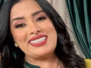 الفنانة سعيدة باعدي تناقش الصعوبات التي واجهتها في مسيرتها الفنية وقرارها بالعودة إلى السيتكوم