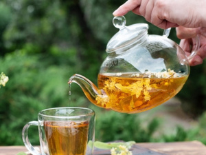 أفضل المشروبات الطبيعية لتخفيف التوتر والقلق: حلول مدعومة علمياً أفضل المشروبات الطبيعية لتخفيف التوتر والقلق: حلول مدعومة علمياً