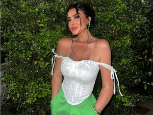 بين الجرأة والتفاعل.. فاتي جمالي تُشعل مواقع التواصل بإطلالة صيفية جديدة بين الجرأة والتفاعل.. فاتي جمالي تُشعل مواقع التواصل بإطلالة صيفية جديدة