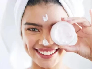 الريتينول في فصل الصيف: فوائد جمالية كبيرة ولكن بشروط صارمة الريتينول في فصل الصيف: فوائد جمالية كبيرة ولكن بشروط صارمة