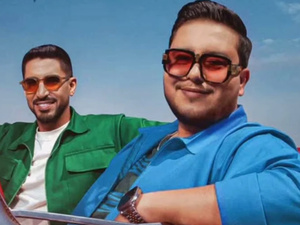 تعاون فني عربي يجمع مهدي مزين وحمود الخضر في ديو "هنا" تعاون فني عربي يجمع مهدي مزين وحمود الخضر في ديو "هنا"