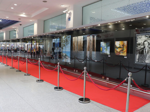 افتتاح معرض فني لموظفي الأمن الوطني بمطار محمد الخامس الدولي افتتاح معرض فني لموظفي الأمن الوطني بمطار محمد الخامس الدولي