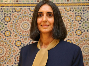 نادية فتاح تفوز بجائزة أفضل وزيرة مالية في إفريقيا لعام 2025 نادية فتاح تفوز بجائزة أفضل وزيرة مالية في إفريقيا لعام 2025