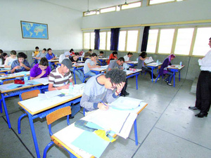 باكالوريا 2025 : الحضور يقارب 97% وتراجع الغش بـ12% مقارنة بالسنة الماضية باكالوريا 2025 : الحضور يقارب 97% وتراجع الغش بـ12% مقارنة بالسنة الماضية