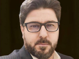 “لو يخجل الموت قليلا” لكوكاس: هسيس كلمات الغائبين “لو يخجل الموت قليلا” لكوكاس: هسيس كلمات الغائبين