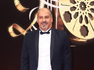 منصور بدري يعود للشاشة بمسلسل "الصديق": دراما إنسانية بلمسة فنية مميزة منصور بدري يعود للشاشة بمسلسل "الصديق": دراما إنسانية بلمسة فنية مميزة