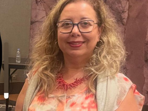 " التحول " ، معرض فردي للفنانة حياة قادري حسني برواق باب الرواح بالرباط " التحول " ، معرض فردي للفنانة حياة قادري حسني برواق باب الرواح بالرباط