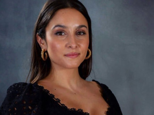 سارة بيرليس تفاجئ جمهورها بمشروع كوميدي جديد على يوتيوب سارة بيرليس تفاجئ جمهورها بمشروع كوميدي جديد على يوتيوب