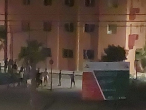 معاناة ساكنة مراكش مع الفوضى في ملاعب القرب معاناة ساكنة مراكش مع الفوضى في ملاعب القرب