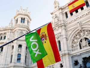 حزب "فوكس" اليميني المتطرف باسبانيا يهاجم الثقافة المغربية ويطالب بإلغاء برنامج تعليم اللغة الأم  حزب "فوكس" اليميني المتطرف باسبانيا يهاجم الثقافة المغربية ويطالب بإلغاء برنامج تعليم اللغة الأم