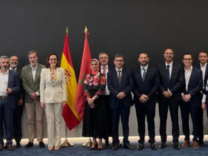 المغرب وإسبانيا يتفقان على تعزيز التعاون في النقل الطرقي وزيادة رخص السفر المغرب وإسبانيا يتفقان على تعزيز التعاون في النقل الطرقي وزيادة رخص السفر