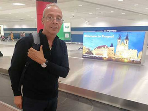 المطار برزخ العالم الحديث.. فضاء الهويات المعلّقة والزمن المتوقف المطار برزخ العالم الحديث.. فضاء الهويات المعلّقة والزمن المتوقف