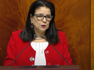 أمل الفلاح : خصصنا مليار درهم لتفعيل الطابع الرسمي للأمازيغية بالإدارات العمومية أمل الفلاح : خصصنا مليار درهم لتفعيل الطابع الرسمي للأمازيغية بالإدارات العمومية