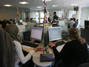 قانون فرنسي جديد يهدد مستقبل مراكز النداء في المغرب ويُنذر بفقدان 10 ألاف منصب شغل قانون فرنسي جديد يهدد مستقبل مراكز النداء في المغرب ويُنذر بفقدان 10 ألاف منصب شغل