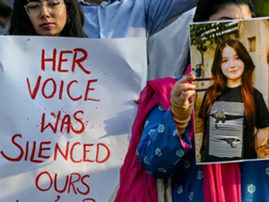 جرائم الشرف في باكستان: مأساة جديدة تثير الجدل حول حرية الفتيات ووسائل التواصل الاجتماعي جرائم الشرف في باكستان: مأساة جديدة تثير الجدل حول حرية الفتيات ووسائل التواصل الاجتماعي