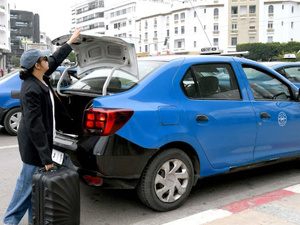 غياب الدعم الحكومي يهدد استعداد "الطاكسيات" لمونديال 2030 غياب الدعم الحكومي يهدد استعداد "الطاكسيات" لمونديال 2030