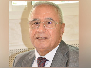 حسن عبد الخالق: جلالة الملك يجدد الاستعداد لحوار بين البلدين.. يد المغرب الممدودة تسائل الجزائر حسن عبد الخالق: جلالة الملك يجدد الاستعداد لحوار بين البلدين.. يد المغرب الممدودة تسائل الجزائر