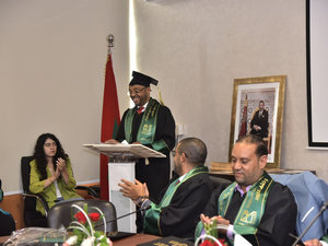 جامعة محمد الخامس بالرباط تحتفي بتخرج خبراء في تحقيق الخطوط وكشف التزوير وتمنح جائزة التميز للاستاذ محمد الإدريسي