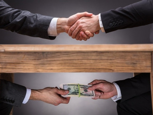 الهيئة الوطنية للنزاهة تخصص 250 مليون لدراسة ورصد الفساد في القطاع الصحي بالمغرب الهيئة الوطنية للنزاهة تخصص 250 مليون لدراسة ورصد الفساد في القطاع الصحي بالمغرب