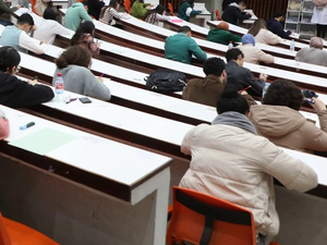 غياب المصادقة على طلبات اعتماد المسالك يهدد انطلاق الموسم الجامعي بالمغرب غياب المصادقة على طلبات اعتماد المسالك يهدد انطلاق الموسم الجامعي بالمغرب