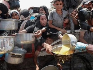 اليوم الـ705 من حرب غزة: قصف متواصل وأوضاع إنسانية كارثية وسط تجاذبات سياسية