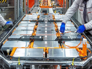 المغرب يطلق أول مصنع للبطاريات في إفريقيا باستثمار صيني ضخم بقيمة 5,6 مليار دولار المغرب يطلق أول مصنع للبطاريات في إفريقيا باستثمار صيني ضخم بقيمة 5,6 مليار دولار